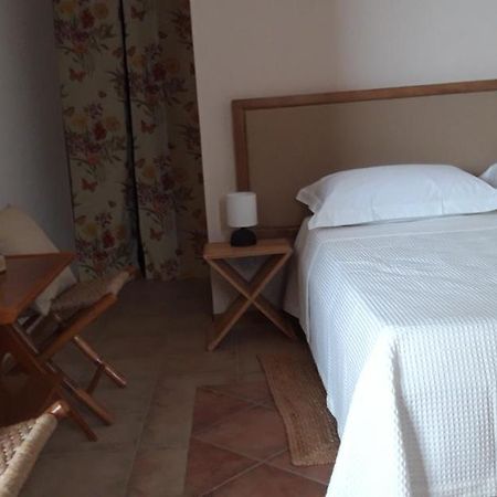 Cottage La Roccia Merine Ngoại thất bức ảnh